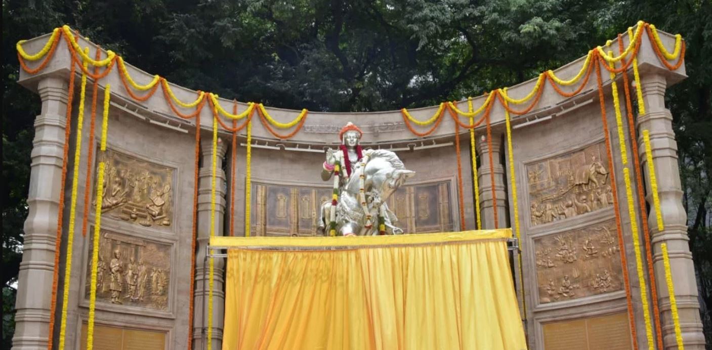 Basaweshwara Statue at Vidhana Soudha Bangalore-5.